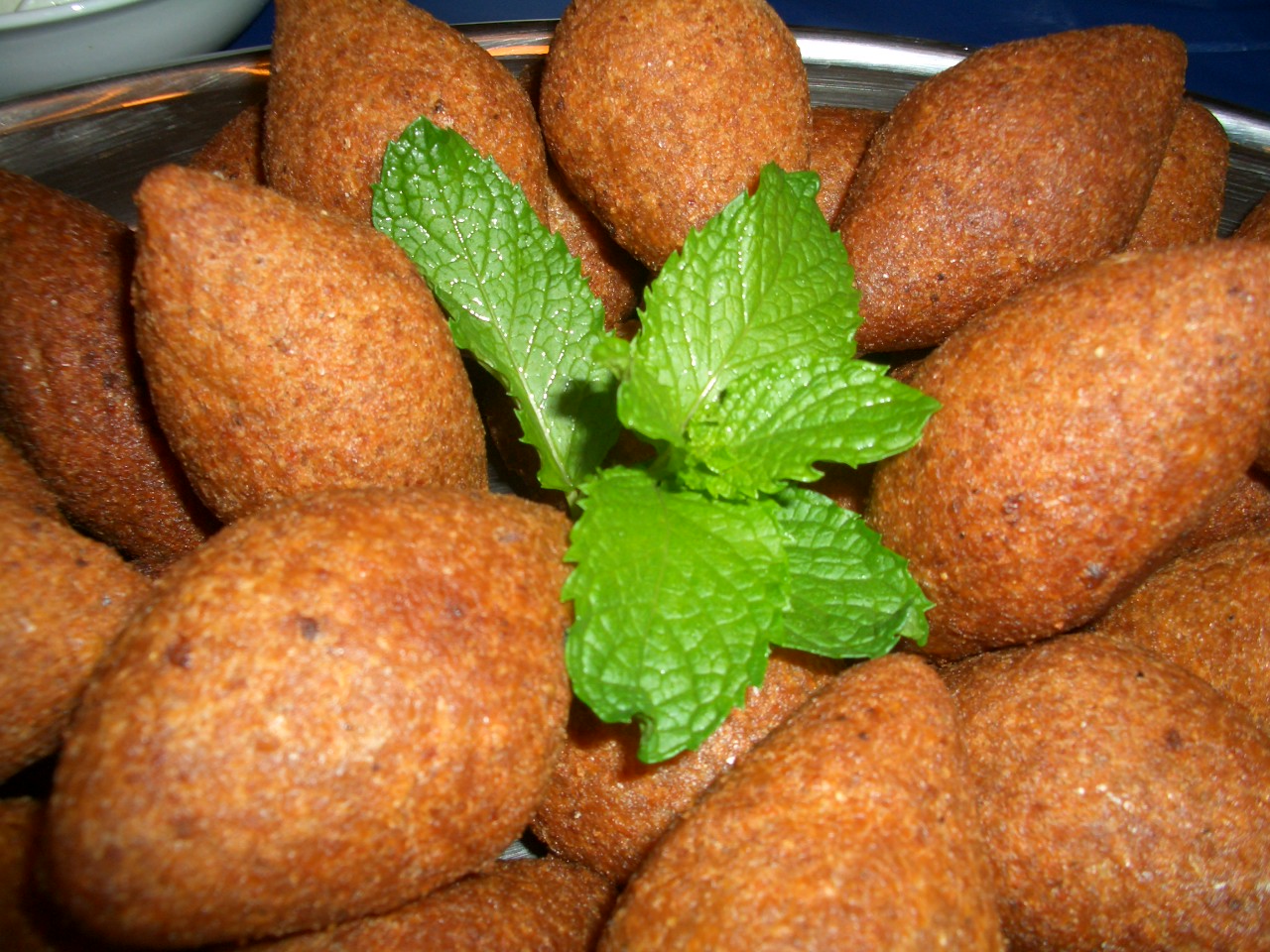 Quibe frito — Fotografia real de referência