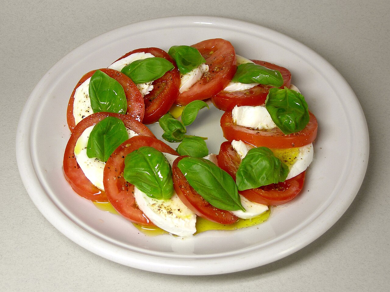 Insalata Caprese — Fotografia real de referência