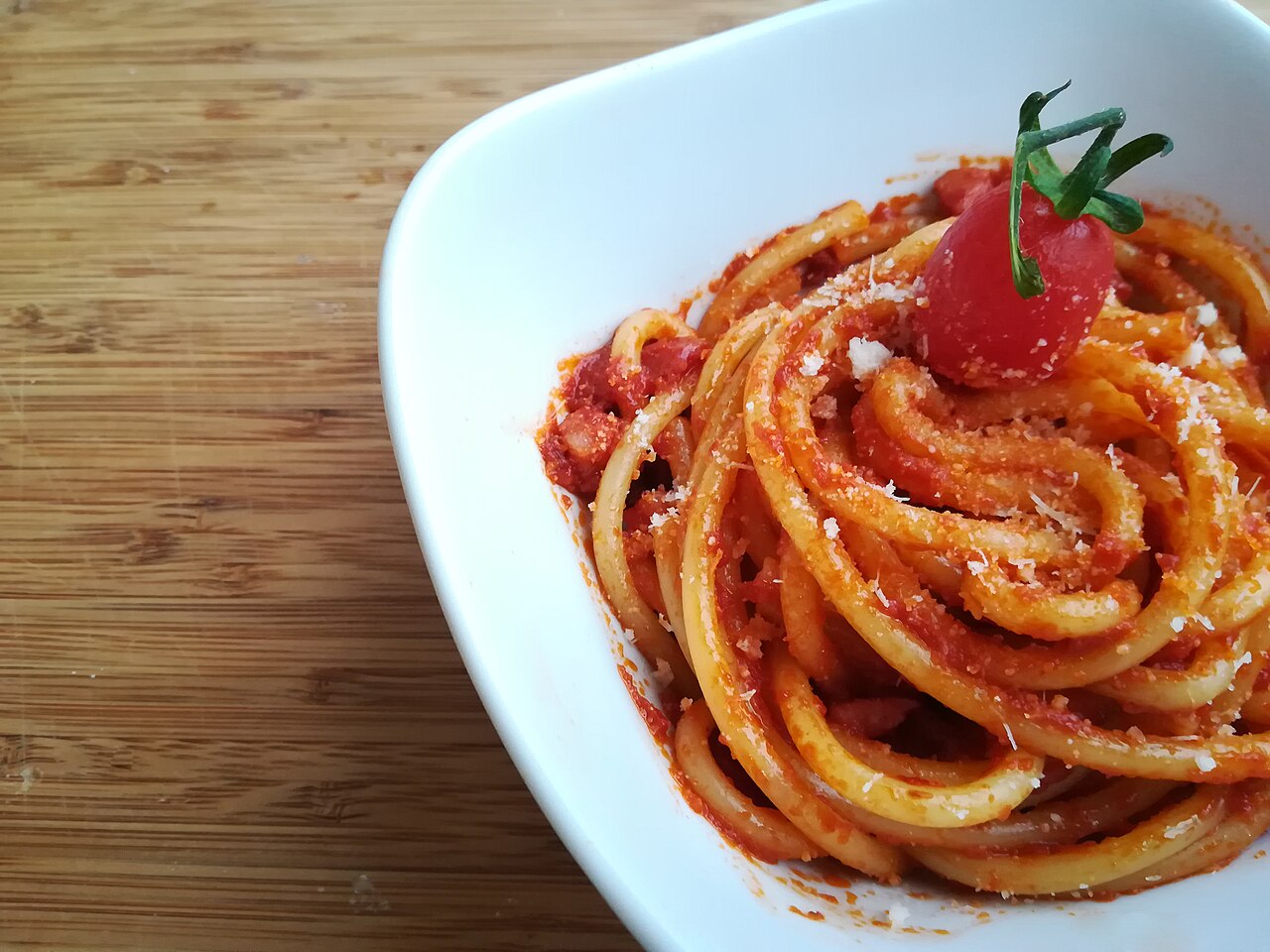 Bucatini all'Amatriciana — Fotografia real de referência